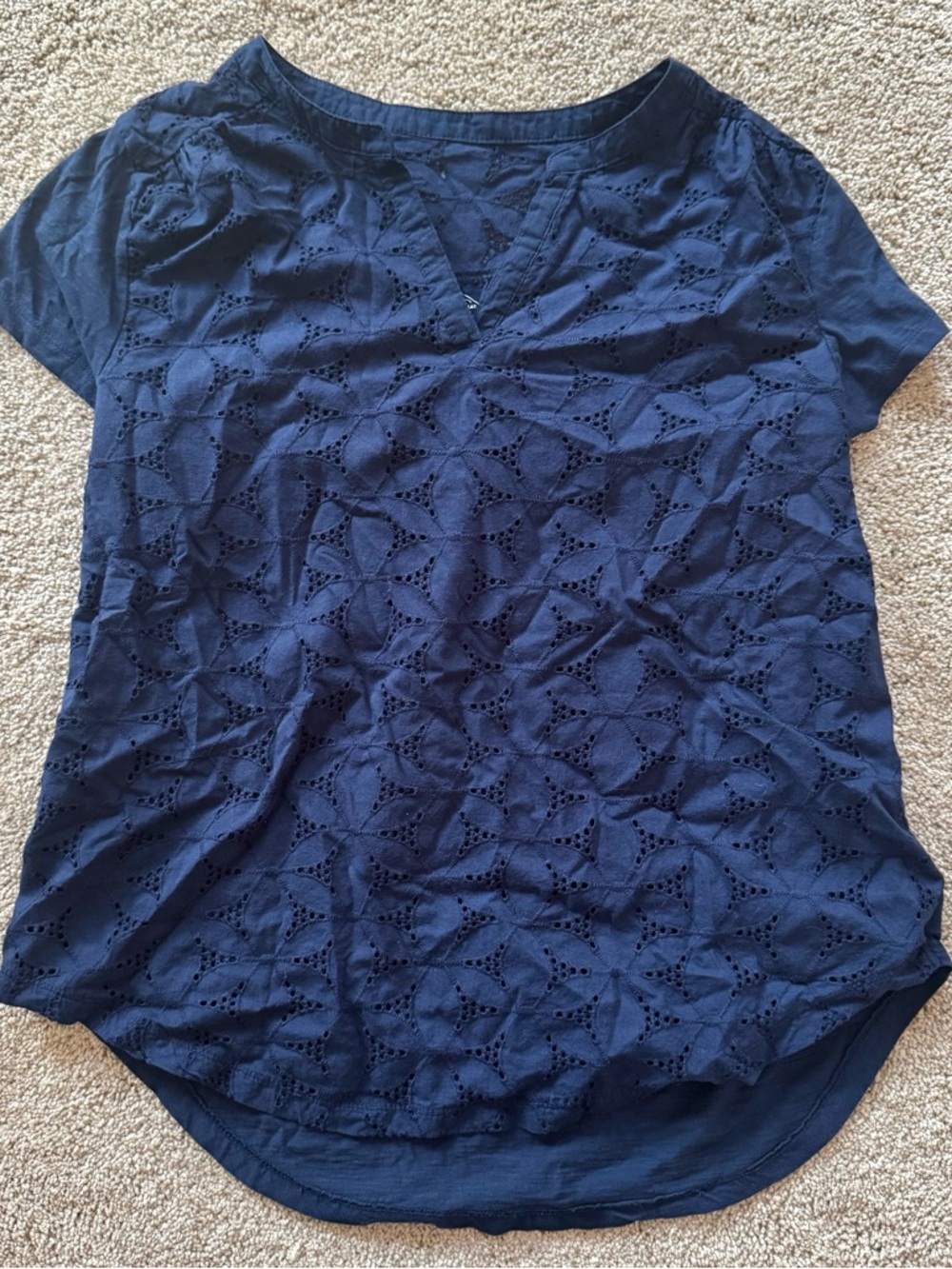 St. John's Bay - Women's (L) Navy Blue Eyelet Cotton Top V-Neck, Short Sleeve